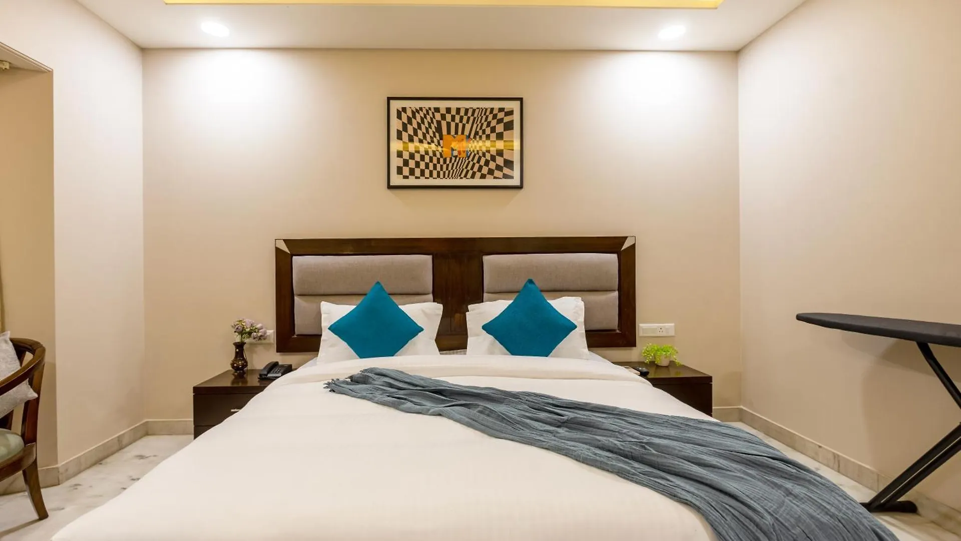 Tribe - Bespoke Hotel By Flxho Arjun Marg Dlf Phase 1 Golf Course Road Gurgaon