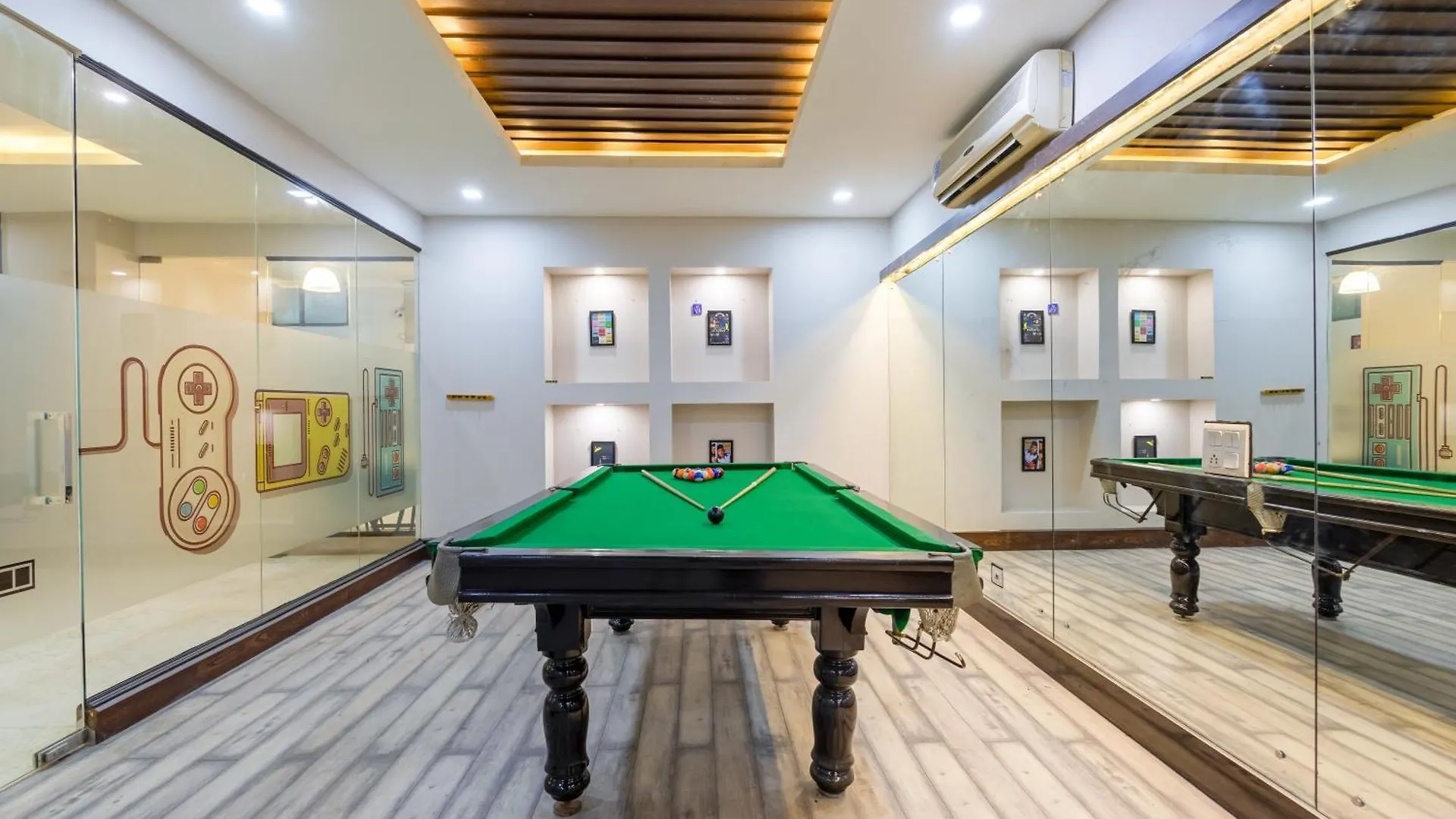 Tribe - Bespoke Hotel By Flxho Arjun Marg Dlf Phase 1 Golf Course Road Gurgaon