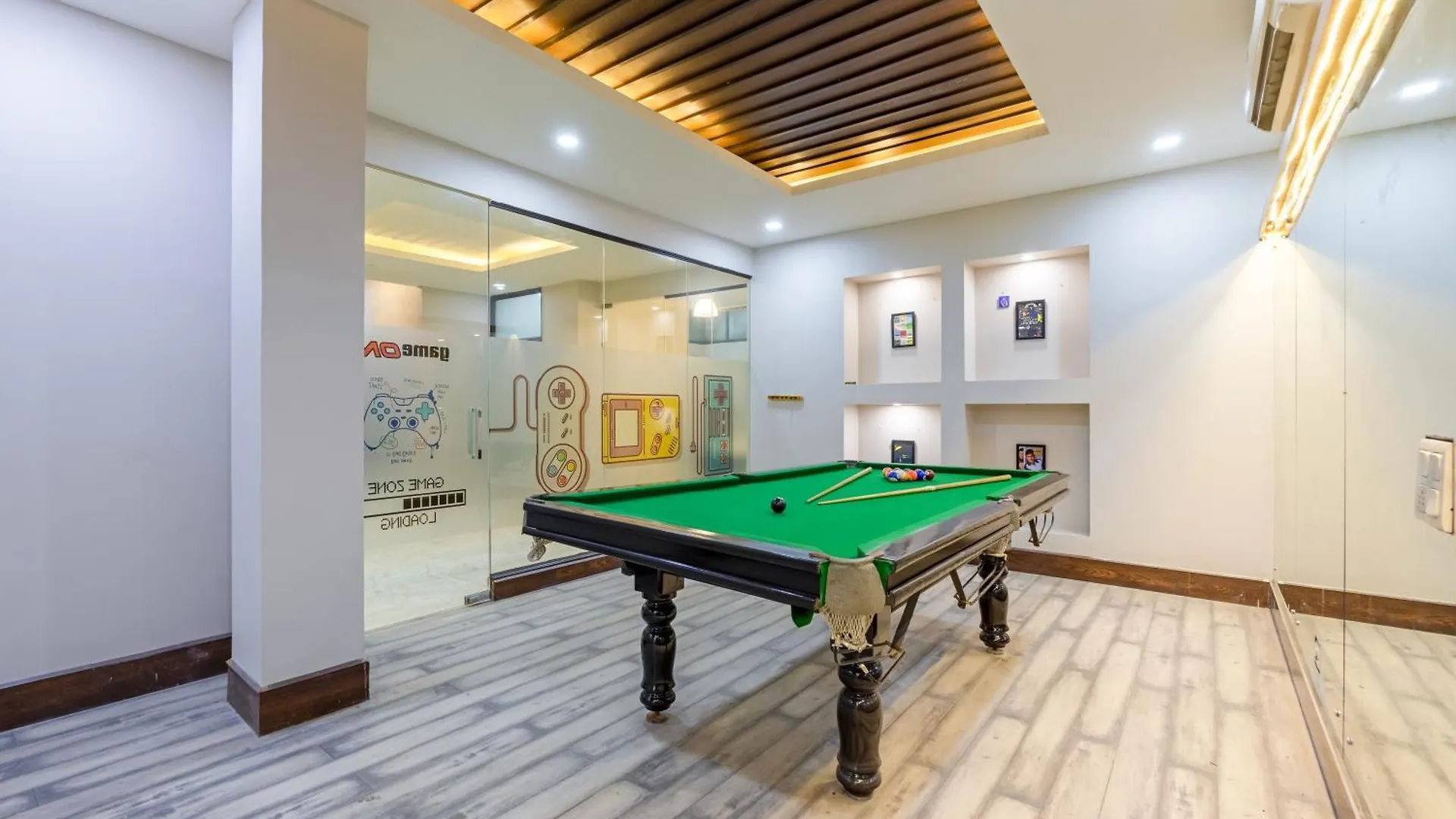 Tribe - Bespoke Hotel By Flxho Arjun Marg Dlf Phase 1 Golf Course Road Gurgaon